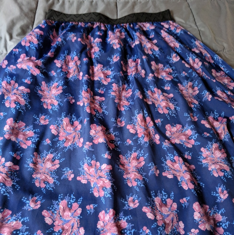 LuLaRoe Lola